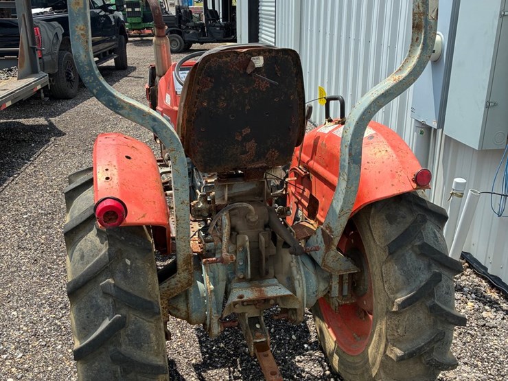 kubota-l2350-image-3