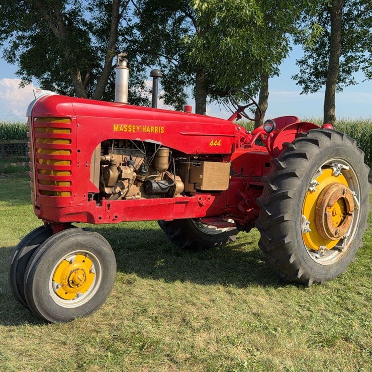 MASSEY-FERGUSON 444