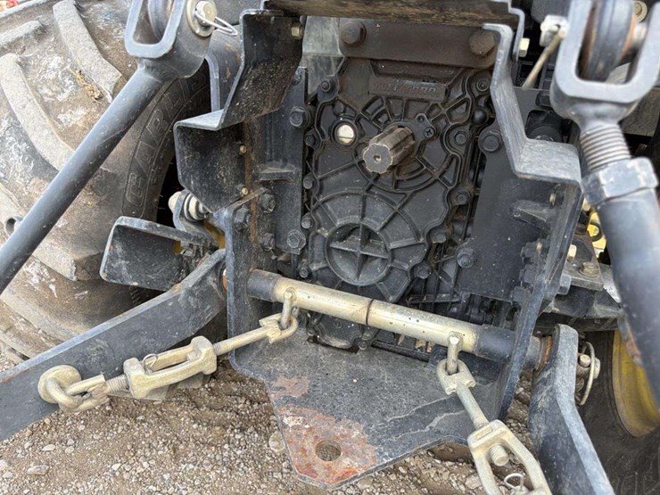 john-deere-2210-image-18