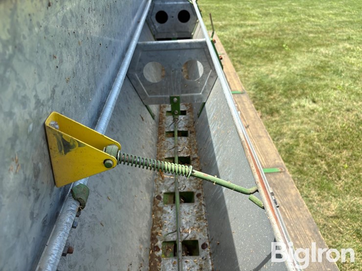 john-deere-207b-image-13
