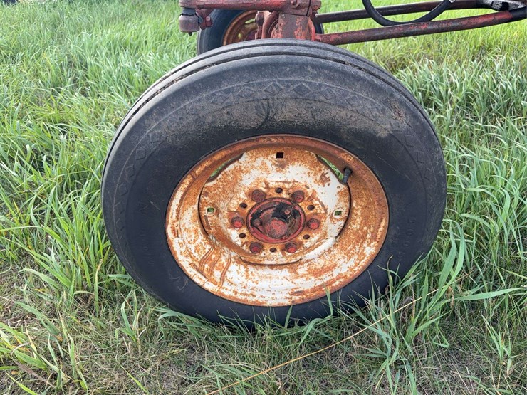 farmall-340-row-crop-image-13