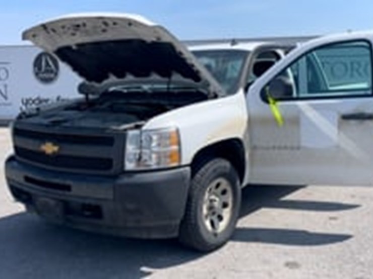 2013-chevrolet-silverado-1500-image-9
