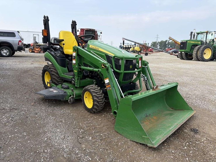 john-deere-1025r-image-7