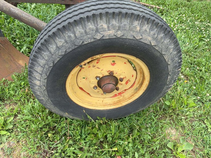 (6)-bottom-ih-plow-image-4