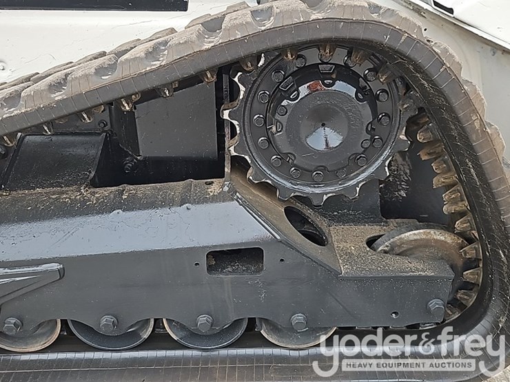 2021-bobcat-t64-image-20