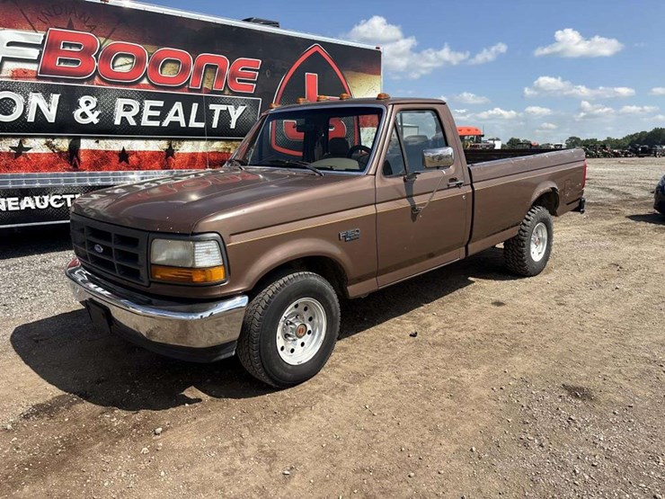 1993-ford-f150-xl-image-1