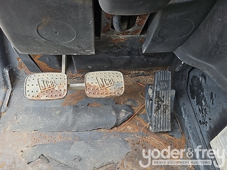 2016-jcb-512-56-image-31