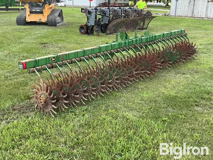 john-deere-400-image-7