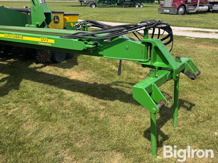 2003-john-deere-1770-image-10