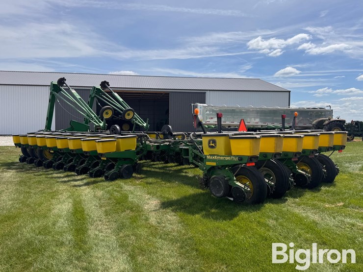 2003-john-deere-1770-image-7