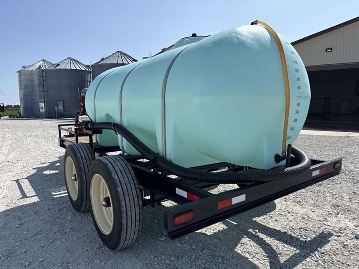 dalton-1300-galllon-tender-trailer-image-2
