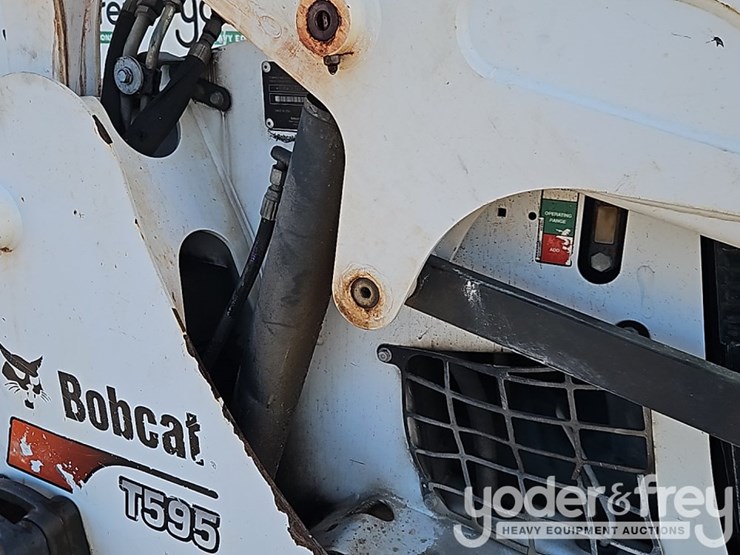 2017-bobcat-t595-image-12