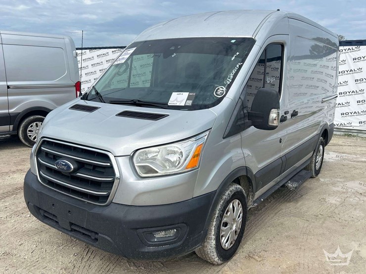 2020-ford-transit-image-1