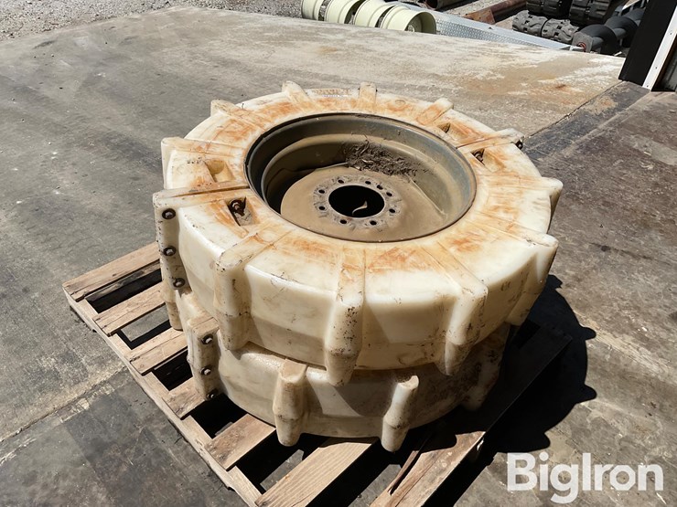 mach-2-solid-irrigation-pivot-wheels-image-1