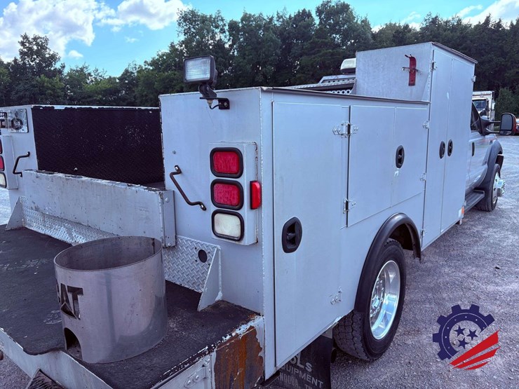 2006-ford-f550-xlt-sd-image-45