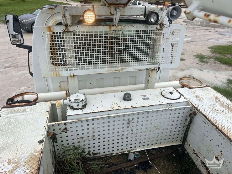 2005-altec-d947-image-27