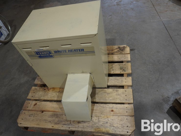 lb-white-377e-natural-gas-heater-image-2