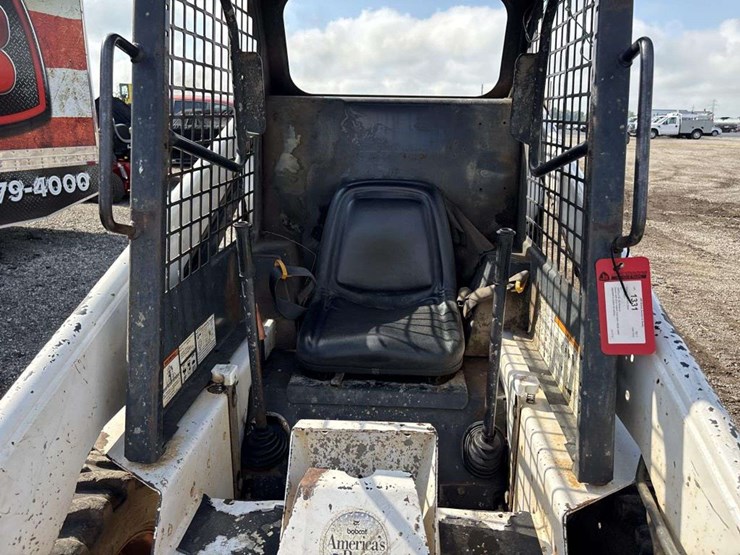 bobcat-743b-image-7