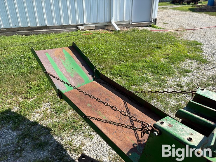 john-deere-24t-image-19