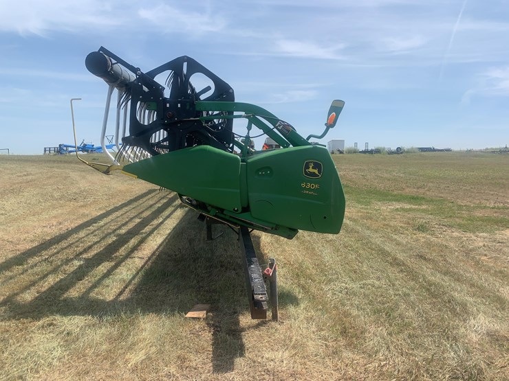 2004-john-deere-630f-image-2