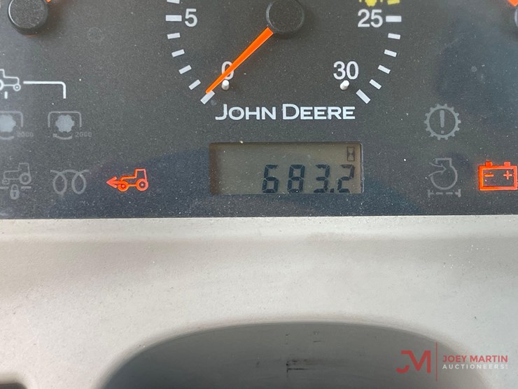 john-deere-4720-image-22