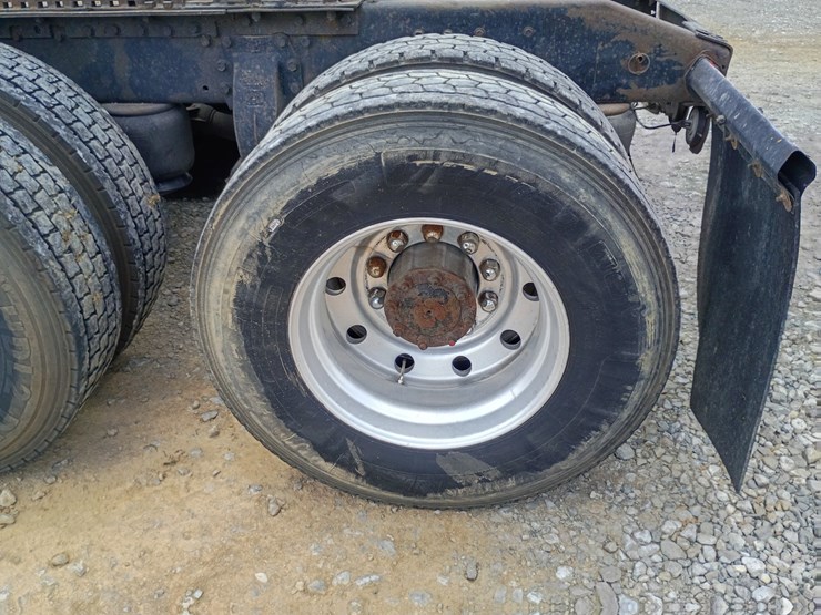 #21636-•-1997-peterbilt-379-semi-sleeper-truck-image-85
