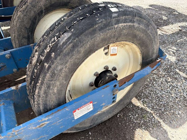 kinze-2600-image-22