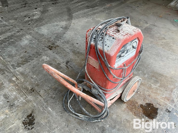 lincoln-a/c,-d/c-225/125-stick-welder-image-3