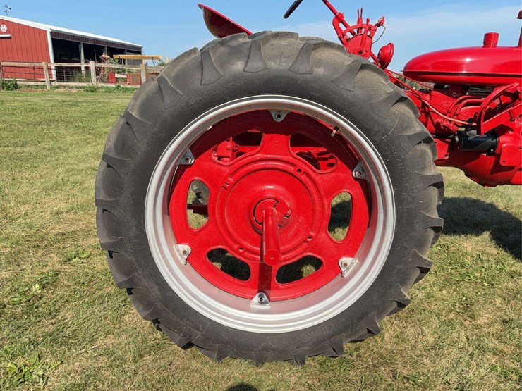 farmall-200-image-31