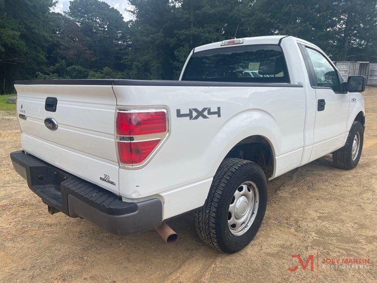 2013-ford-f150-xl-image-3