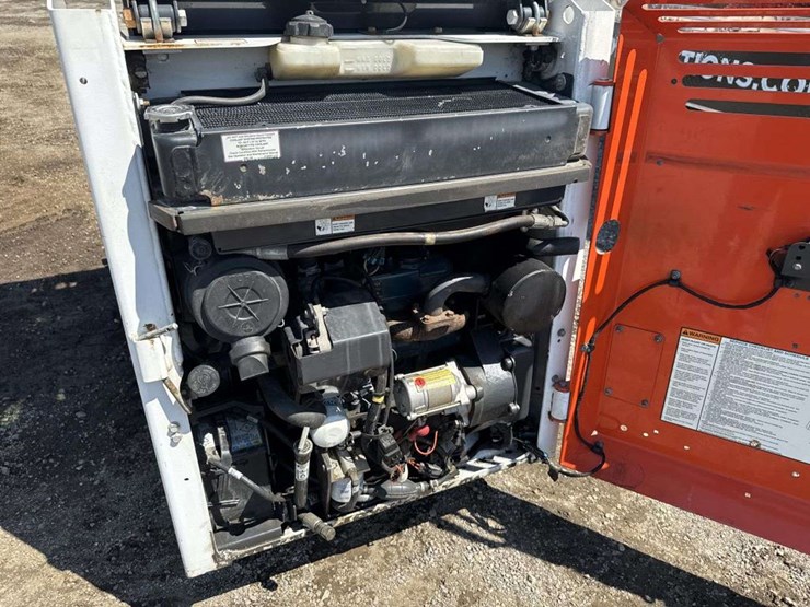 2018-bobcat-s70-image-8