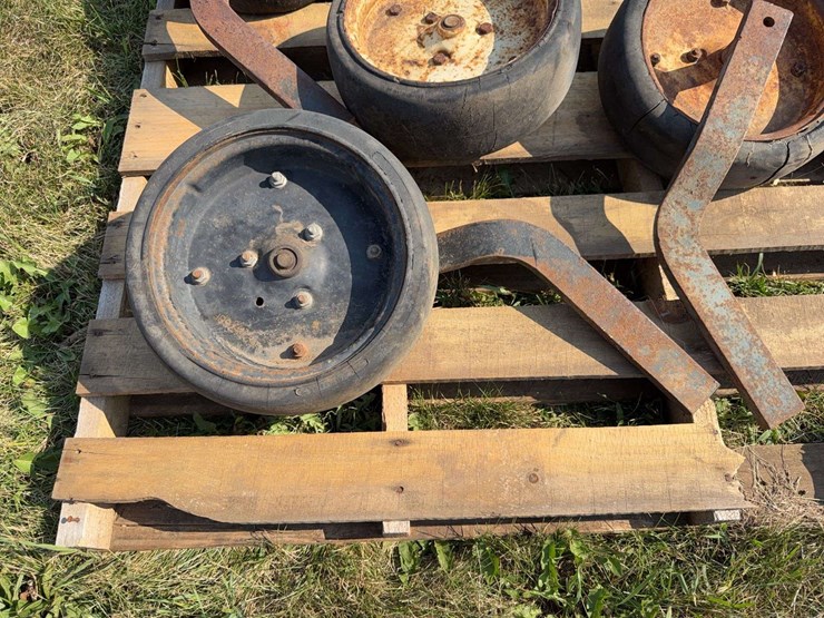 (4)-cultivator-wheels-image-2