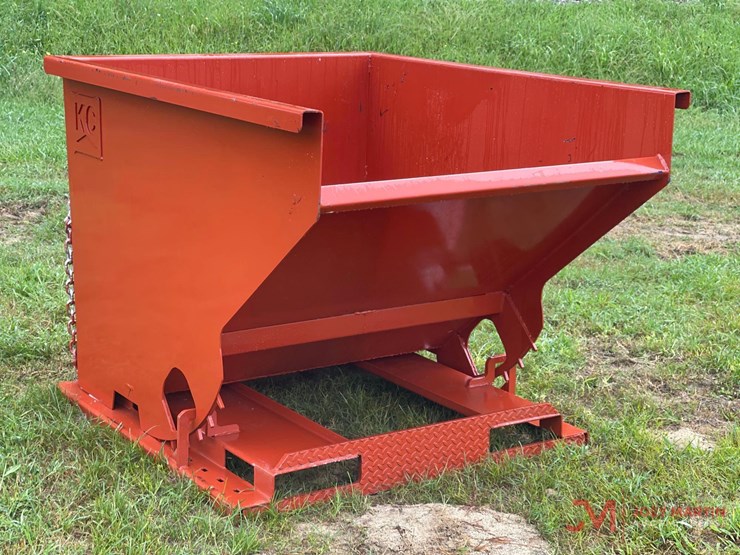 new-2yd-self-dumping-hopper-image-1
