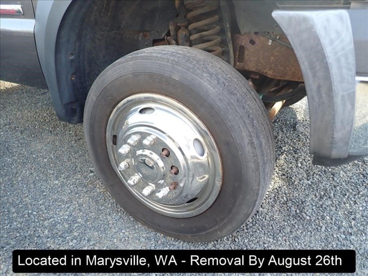 2006-ford-f550-image-15