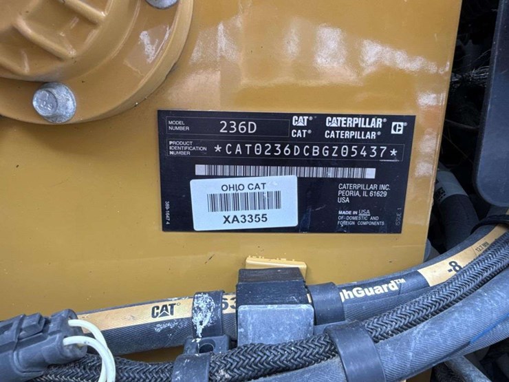 caterpillar-236d-image-15