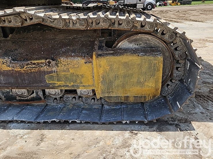 2015-caterpillar-336fl-image-22