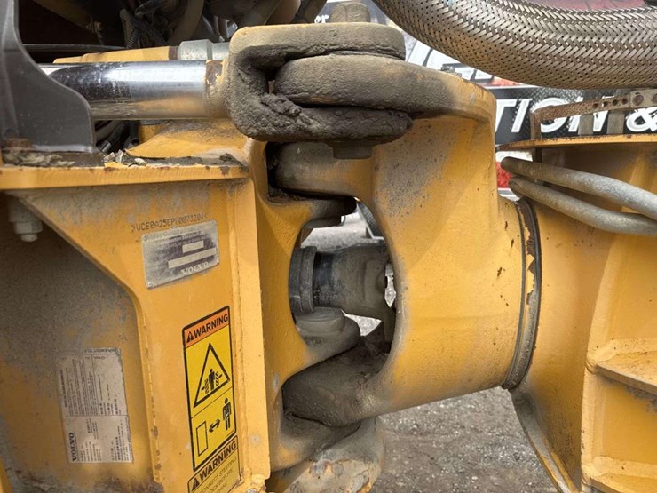 volvo-a25e-image-11