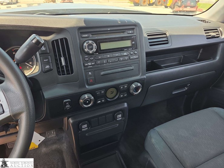 2010-honda-ridgeline-image-12