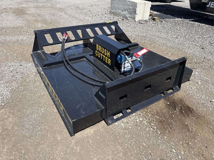 agt-ssrc72-skidsteer-brushcutter-image-3