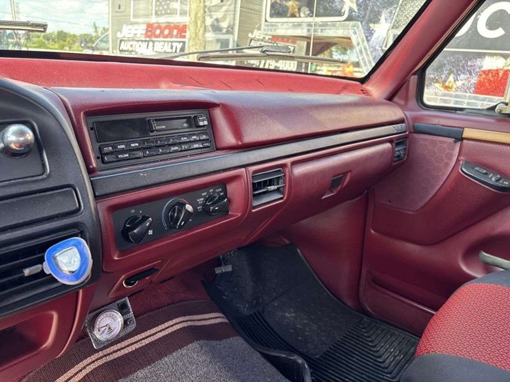 1996-ford-f350-image-17