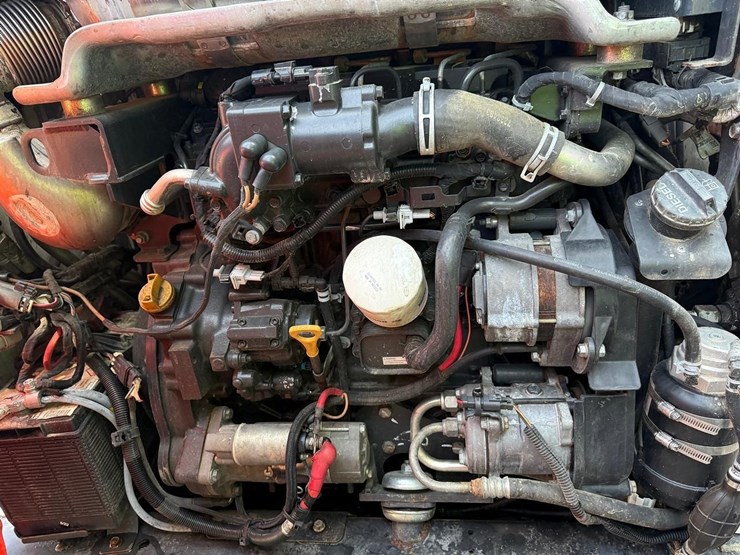 2019-bobcat-t770-image-15