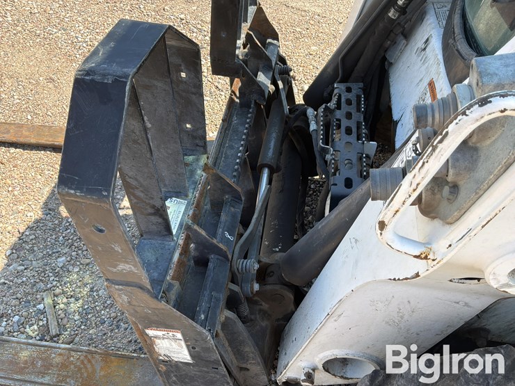 2016-bobcat-s750-image-10