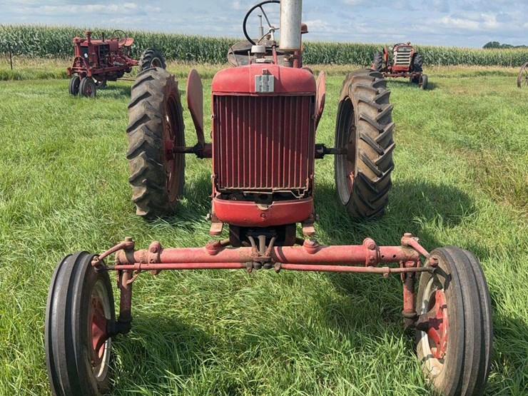 farmall-200-image-8