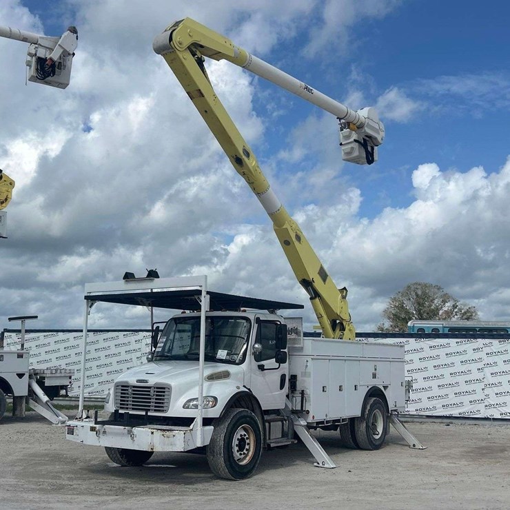 2014 FREIGHTLINER M2 106