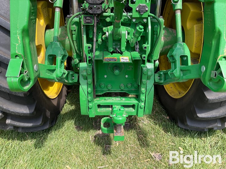 2016-john-deere-7250r-image-11