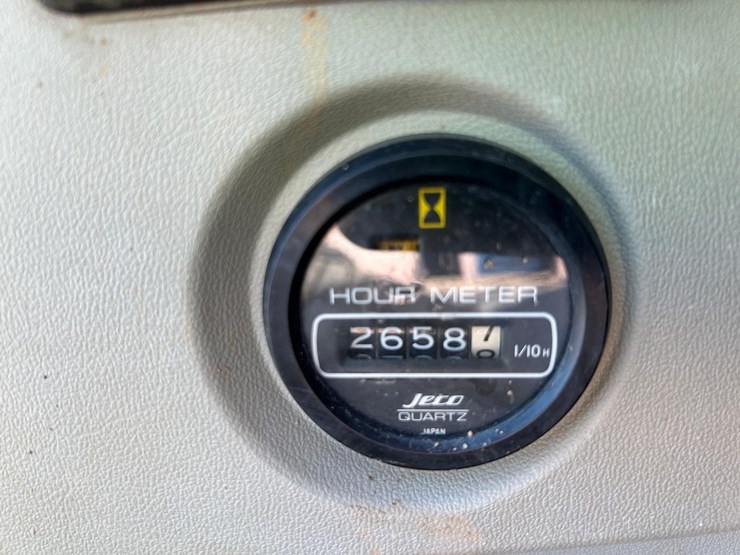 2003-hyundai-robex-210-lc-7-image-24