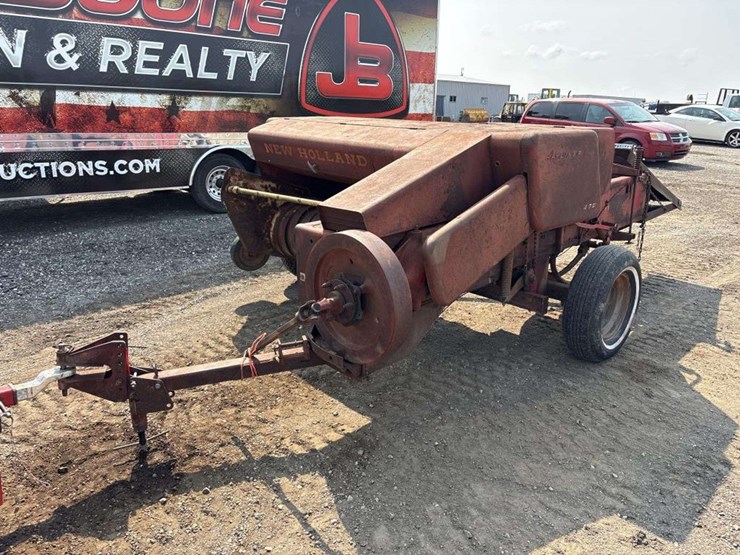 new-holland-270-image-1