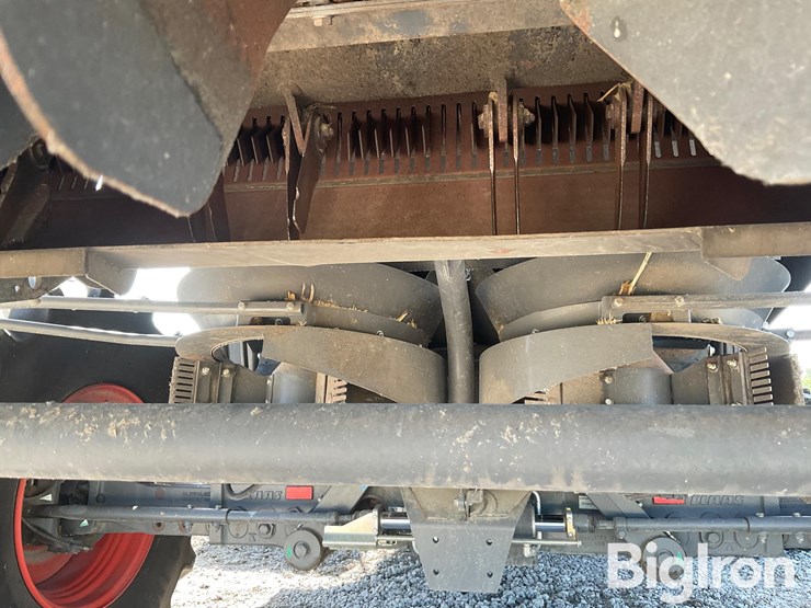 2021-claas-lexion-7400-image-12