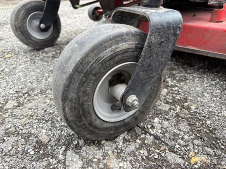 gravely-48-inch-zero-turn-image-9
