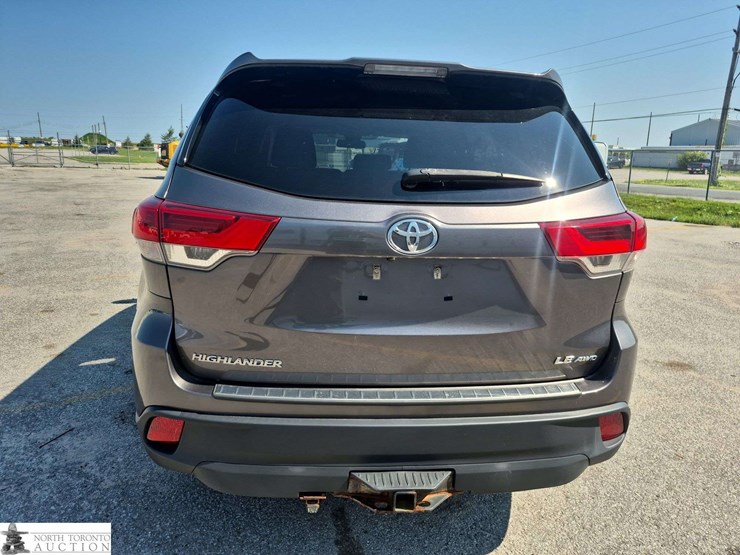 2017-toyota-highlander-image-6